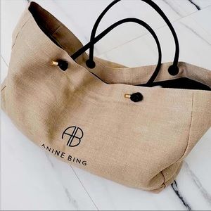 ISO:   FOUND ❤️ Large Anine Bing tote.